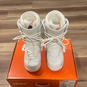 Womens Thirtytwo snowboard boots W’s Exit - 9.5